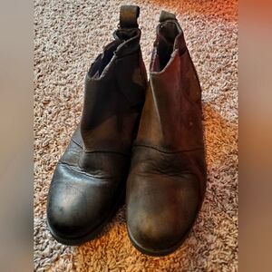 Sorel womens size 6.8 Emelie ankle boots black